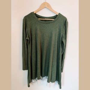 LONG SLEEVE TUNIC “A-LINE SWING” LACE TRIM BLOUSE